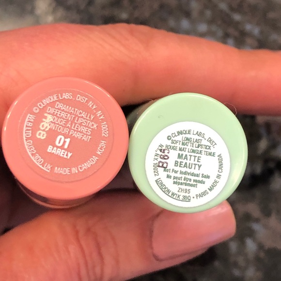 Set of two new Clinique lipsticks